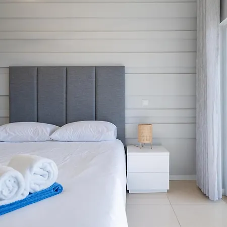 Albufeira Sunny Apartment 1 With Pool By Homing Apartment *