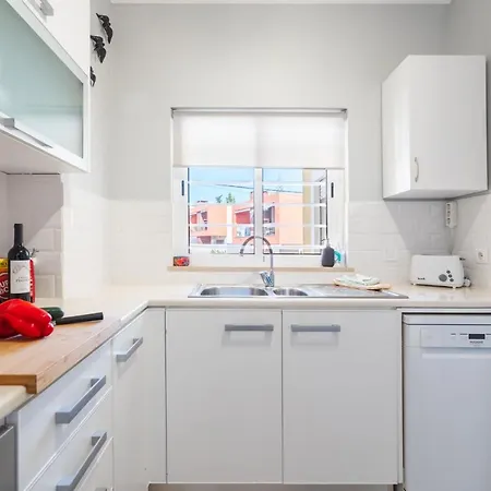 Albufeira Sunny Apartment 1 With Pool By Homing Apartment