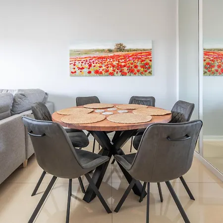 Albufeira Sunny Apartment 1 With Pool By Homing *