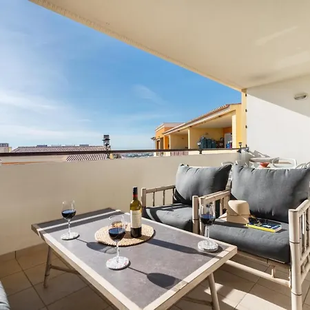 Sunny 1 With Pool By Homing Διαμέρισμα